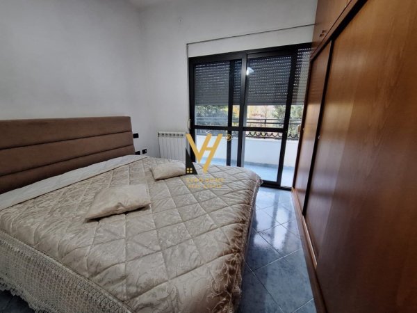 Tirane, jepet me qera apartament 2+1+Ballkon Kati 2, 85 m² 550 € (BULEVARDI I RI)