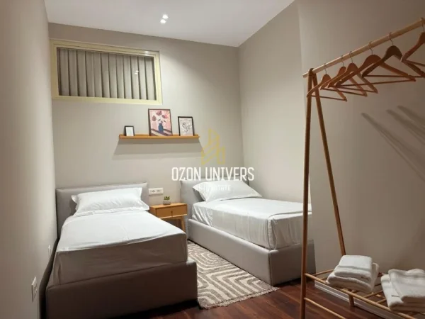 Tirane, shitet apartament 2+1 Kati 2, 65 m² 185.000 € (Rruga e Kavajes)