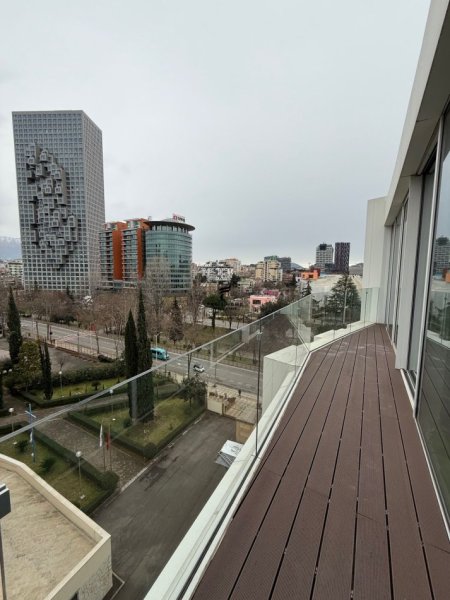 Tirane, jepet me qera zyre Kati 5, 496 m² 12.500 € (QENDER)