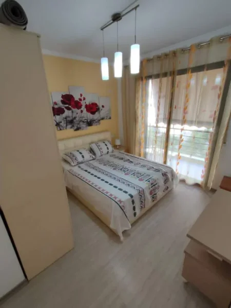 Tirane, jepet me qera apartament 1+1+BLK Kati 5, 67 m² 43.000 Leke