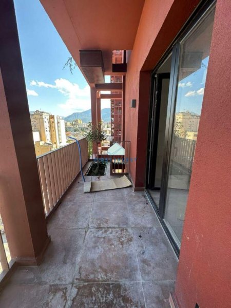 Tirane, shitet apartament Kati 6, 114 m² 217.360 Euro (Rruga e Kavajes)