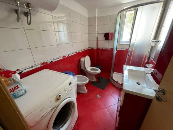 Tirane, jepet me qera apartament 2+1+A Kati 2, 67 m² 450 Euro (Mozaiku i Tiranës)