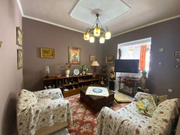 Tirane, jepet me qera apartament Kati 2, 96 m² 600 Euro (Rruga Elbasanit Tirana, Albania)