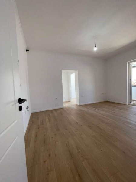 Tirane, shes apartament 2+1 Kati 3, 60 m² 108.000 Euro (21 Dhjetori)