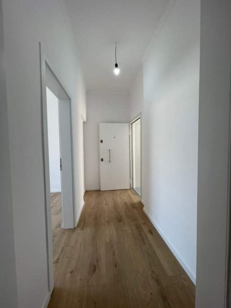 Tirane, shes apartament 2+1 Kati 3, 60 m² 108.000 Euro (21 Dhjetori)