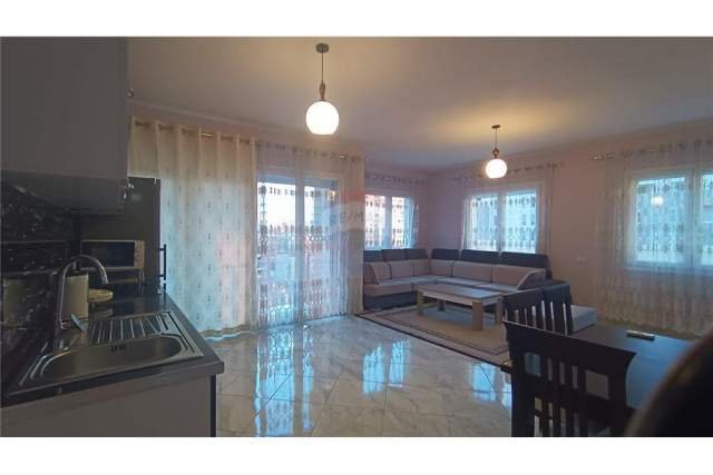 Tirane, jepet me qera apartament 1+1+A+BLK Kati 6, 88 m² 500 Euro (zogu i zi)