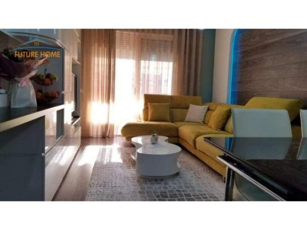Tirane, shitet apartament duplex 3+1 130 m² 125.000 Euro (Teodor Keko)