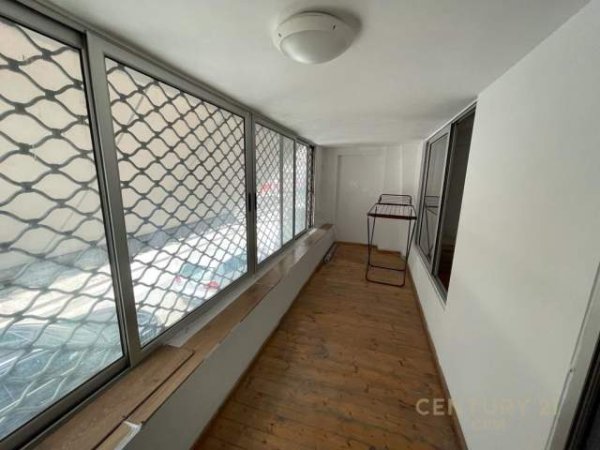 Tirane, shitet apartament 2+1 Kati 2, 97 m² 63.000 Euro