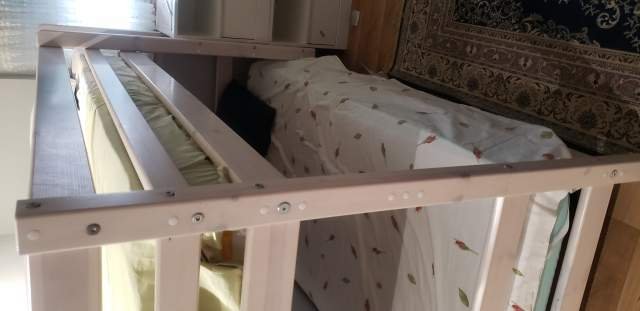 Tirane, shes Krevat marinar 300 Euro