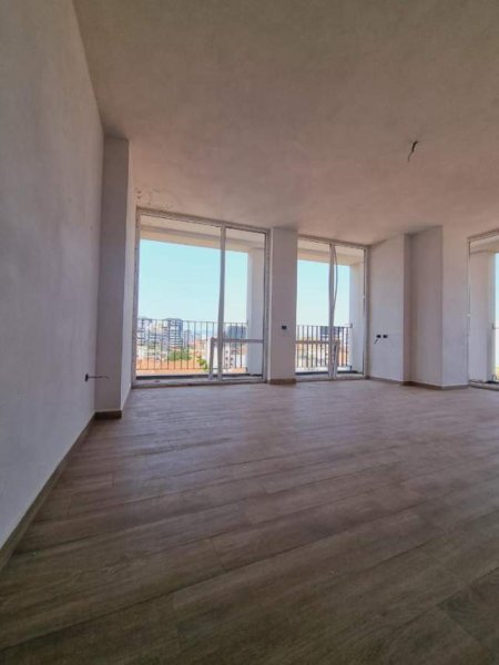 Tirane, shitet apartament Kati 5, 129 m² 206.000 Euro (Riza cerova)