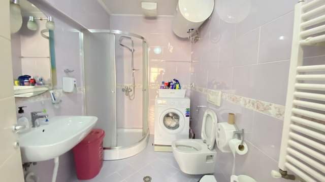 Tirane, jepet me qera apartament 1+1 Kati 7, 70 m² 450 Euro (Rruga e Dibres)