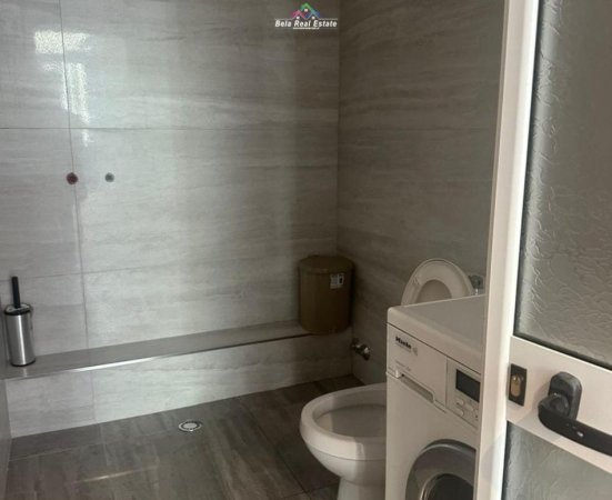 Tirane, jepet me qera apartament 3+1 Kati 1, 101 m² 156.000 € Prfane Casa Italia