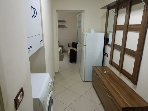 Librazhd, shitet apartament 1+1+Ballkon Kati 4, 62.000 € (Lagja 1 pallati 89)