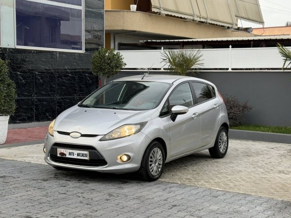 Fier, shes makine FORD FIESTA-1.4 BENZIN GAZ FABRIKE-SAPO ARDHUR-ME DOGAN PAGUAR 3100 EURO(NUK NDERROHET)-SUPER EKONOMIKE-069 44 00 305 Benzin+Gaz, gri metalizato manuale Kondicioner 198.000 km 3.300 €