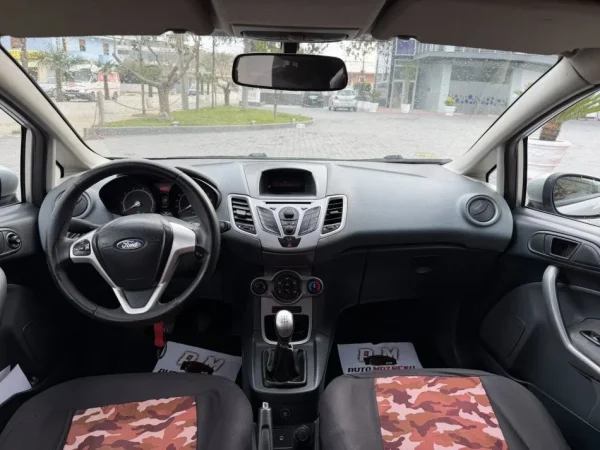 Fier, shes makine FORD FIESTA-1.4 BENZIN GAZ FABRIKE-SAPO ARDHUR-ME DOGAN PAGUAR 2800 EURO(NUK NDERROHET)-SUPER EKONOMIKE-069 44 00 305 Benzin+Gaz, gri metalizato manuale Kondicioner 198.000 km 3.300 €