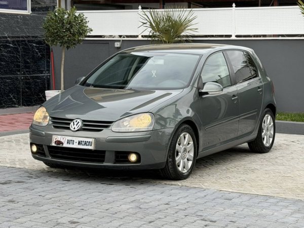 Fier, shes makine VW GOLF 5-2.0 DIESEL TDI-MANUAL-LETRAT 12-2026 2700 EURO-NUK NDERROHET-069 44 00 305 Nafte, gri e erret manuale Kondicioner 302.000 km 2900 €