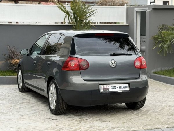 Fier, shes makine VW GOLF 5-2.0 DIESEL TDI-MANUAL-LETRAT 12-2026 3200 EURO-NUK NDERROHET-069 44 00 305 Nafte, gri e erret manuale Kondicioner 302.000 km 2999 €