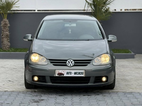 Fier, shes makine VW GOLF 5-2.0 DIESEL TDI-MANUAL-LETRAT 12-2026 3200 EURO-NUK NDERROHET-069 44 00 305 Nafte, gri e erret manuale Kondicioner 302.000 km 2999 €