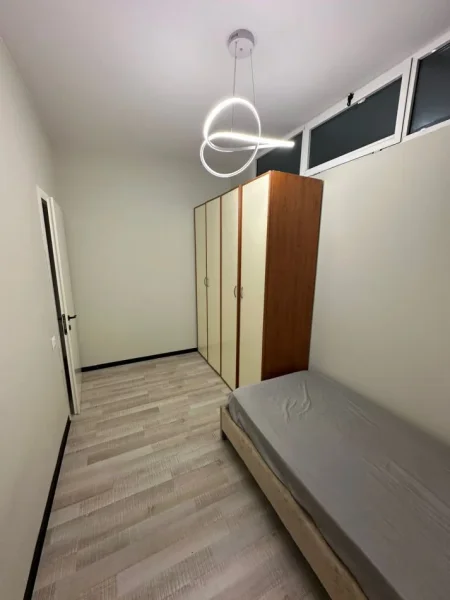 Tirane, jepet me qera apartament 2+1 Kati 5, 70 m² 650 € (RRUGA E ELBASANIT)