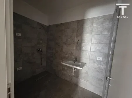 Tirane, shitet apartament 2+1 , 110 m² 187.000 € 
