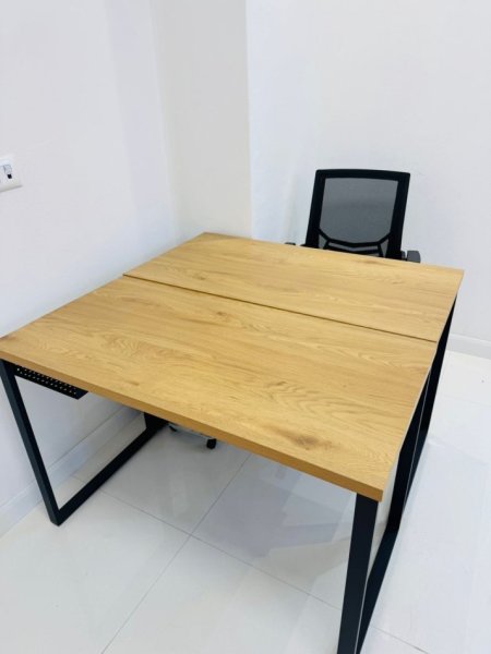 Tirane, shes Mobilje zyre 4.000 €