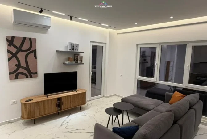 Tirane, jap me qera apartament 1+1 Kati 6, 70 m² 810€ (Rruga Hysni Gerbolli)