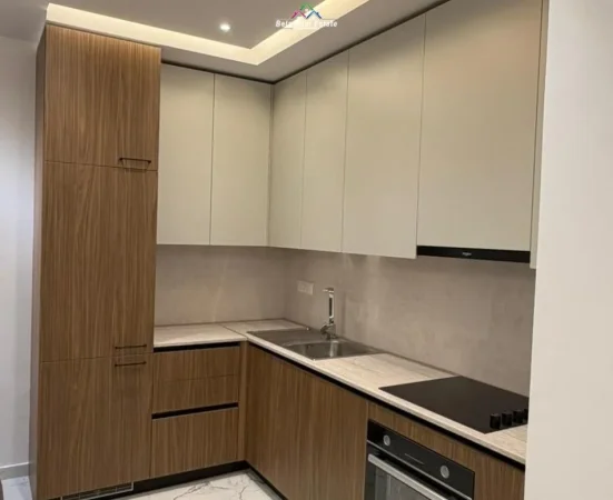 Tirane, jap me qera apartament 1+1 Kati 6, 70 m² 810€ (Rruga Hysni Gerbolli)
