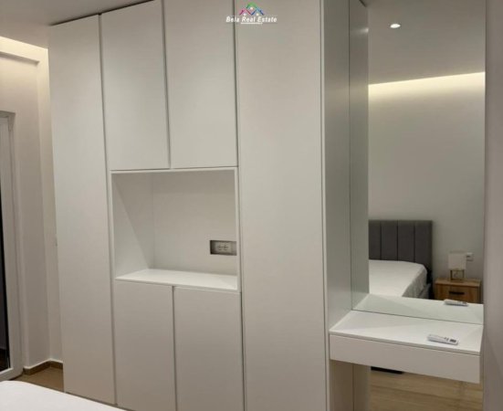 Tirane, jepet me qera apartament 1+1 Kati 3, 70 m² 800 € (Rruga Hysni Gerbolli)