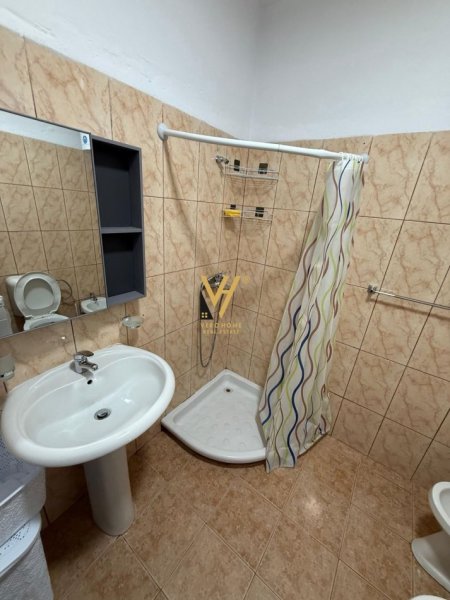 Tirane, jepet me qera apartament 1+1+Ballkon Kati 2, 70 m² 500 € (KODRA E DIELLIT)