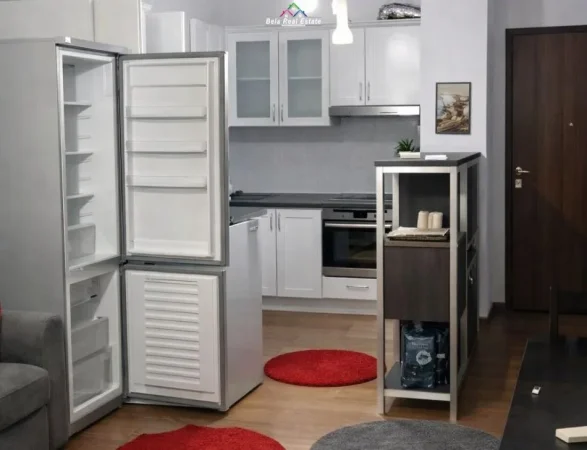 Tirane, jepet me qera apartament 1+1 Kati 5, 65 m² 410 € (Rruga 3 Deshmoret)