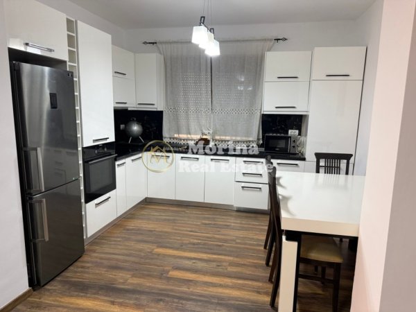Tirane, jepet me qera apartament 2+1 Kati 1, 120 m² 750 € (Tregu Elektrik)