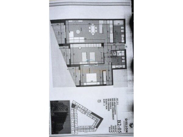 Tirane, shitet apartament 2+1+Ballkon Kati 2, 135 m² 135.000 € (Paskuqan)