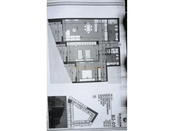 Tirane, shitet apartament 2+1+Ballkon Kati 2, 135 m² 135.000 € (Paskuqan)