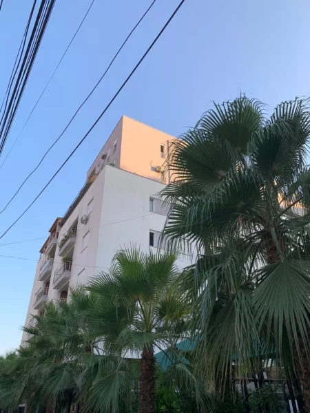 Tirane, shitet apartament 2+1+Aneks+Ballkon Kati 2, 260.000 € 
