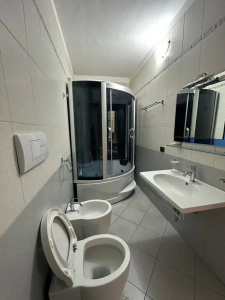 Tirane, shitet apartament+verande | Penthouse 3+1+Aneks+Ballkon Kati 8, 160 m² 195.000 € (pallatet cabej)