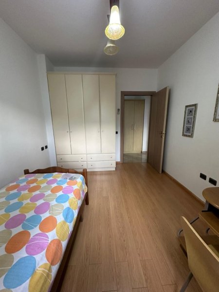 Tirane, shitet apartament+verande | Penthouse 3+1+Aneks+Ballkon Kati 8, 160 m² 195.000 € (pallatet cabej)