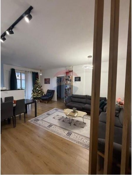 Tirane, shitet apartament 2+1+Ballkon , 99 m² 147.000 € (Fresk)