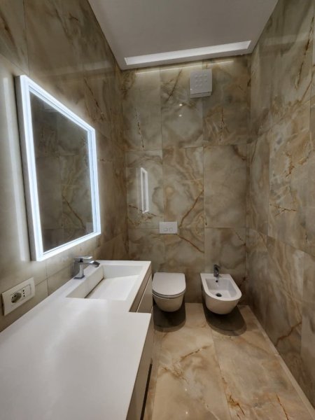 🏡 Vilë Moderne 2-Katëshe 📍Rezidenca Kodra e diellit 1 / Oborr Privat & Parkim 3+1+3wc verandë& oborr || 490.000eu