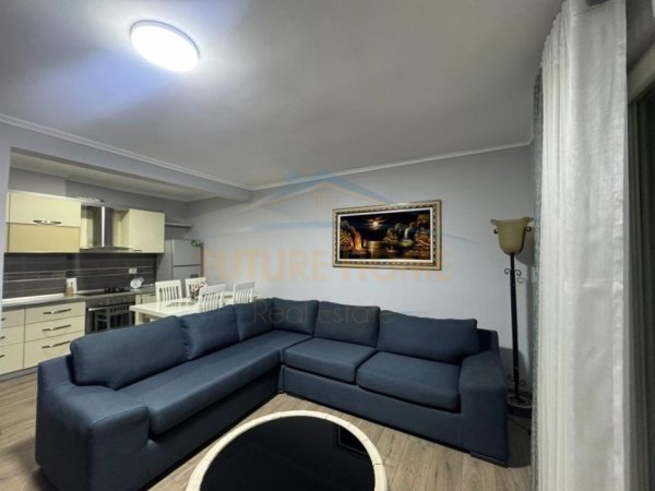 Tirane, jepet me qera apartament Kati 5, 85 m² 450 €