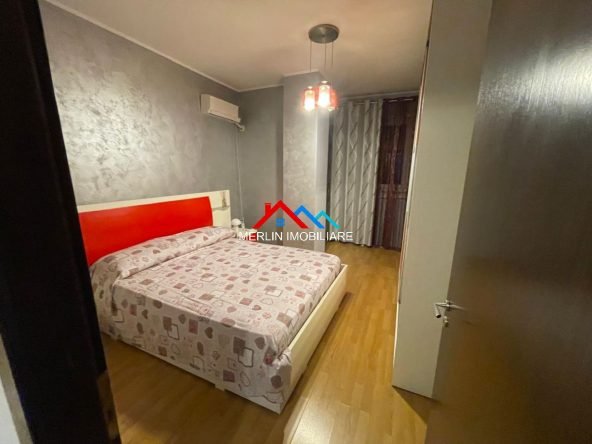 Tirane, jepet me qera apartament 2+1+Ballkon Kati 6, 120 m² 700 € (RRUGA XHANFIZE KEKO,PROFARMA)