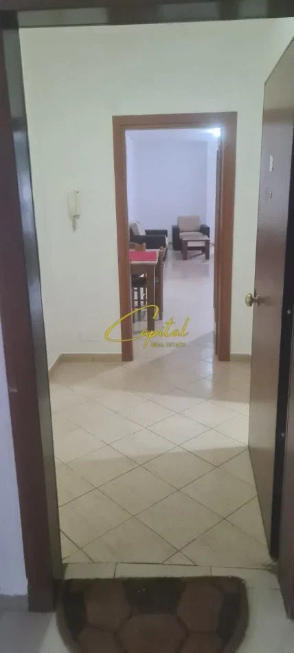 Tirane, jepet me qera apartament 2+1 Kati 8, 105 m² 600 € (ZOGU I ZI)