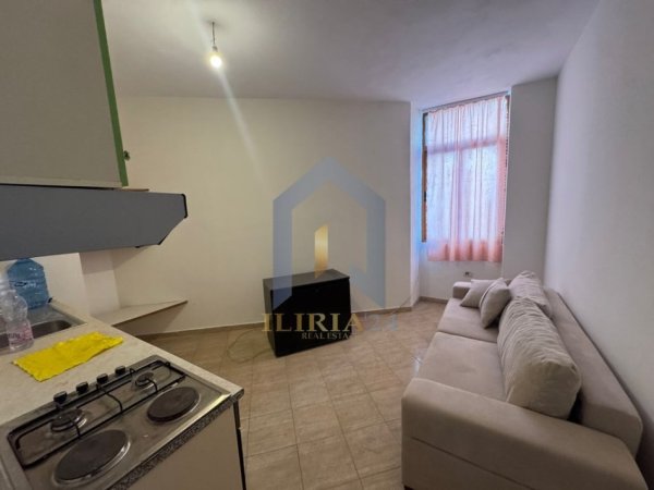 Tirane, shitet apartament 1+1 Kati 3, 46 m² 59.500 € (Apartament 1+1 per shitje ne “Kombinat”)
