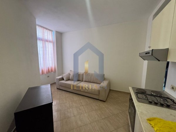 Tirane, shitet apartament 1+1 Kati 3, 46 m² 59.500 € (Apartament 1+1 per shitje ne “Kombinat”)
