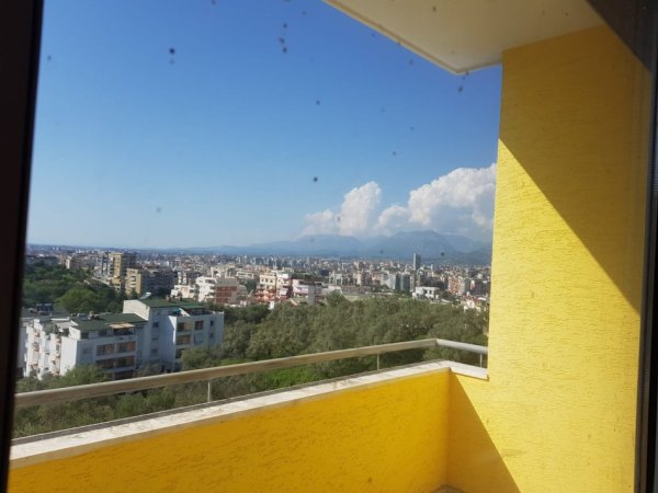 Tirane, shitet apartament 3+1+Ballkon Kati 2, 112 m² 350.000 € (Rruga Peti)