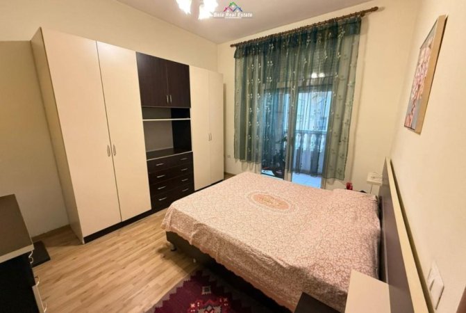 jepet me qera apartament 1+1 Kati 2, 110 m² 1.040 € (Rruga Urani Pano)