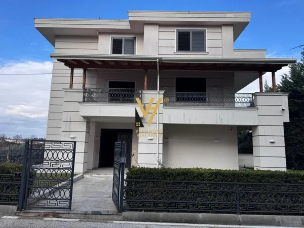 Tirane, jepet me qera Vile 3 Katshe Kati 0, 285 m² 5.000 € (AKACIA HILLS, MJULL BATHORE)