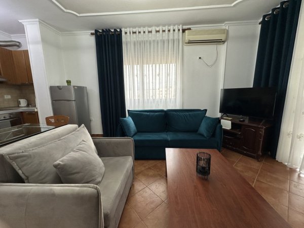Tirane, jap me qera apartament 1+1+Ballkon Kati 8, 67 m² 650 € (Myslym Shyri)