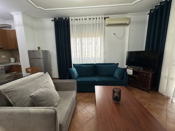 Tirane, jap me qera apartament 1+1+Ballkon Kati 8, 67 m² 650 € (Myslym Shyri)