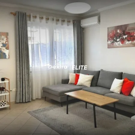 Tirane, jepet me qera apartament 1+1 Kati 1, 69 m² 720 € (Prane sheshit skenderbej)