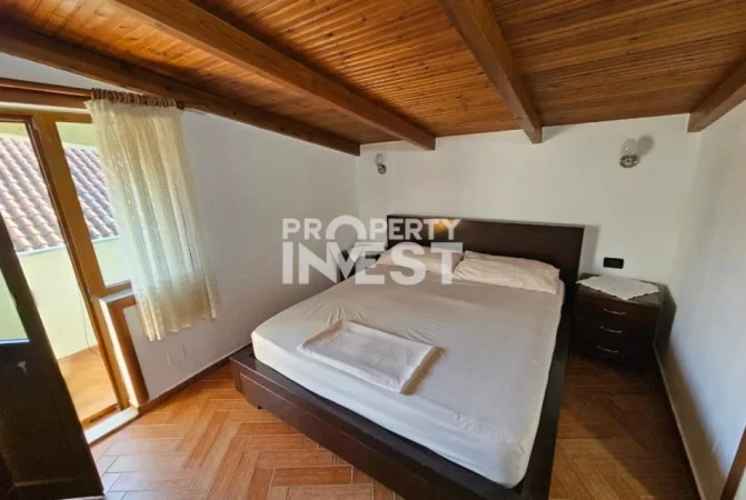 Tirane, jepet me qera Vile 3+1 Kati 3, 110 m² 820 € (Vilat Gjermane)